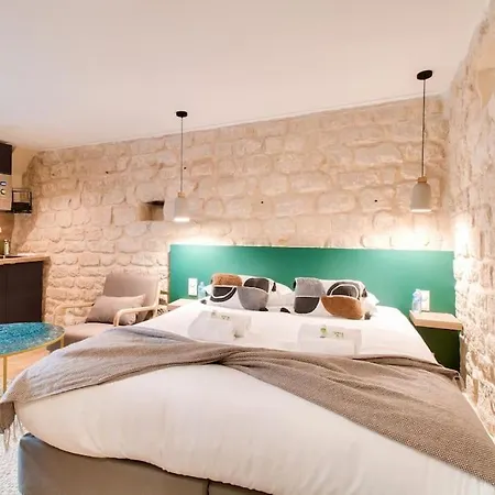 Cozy Heart Of Montmartre & Historic * Paris