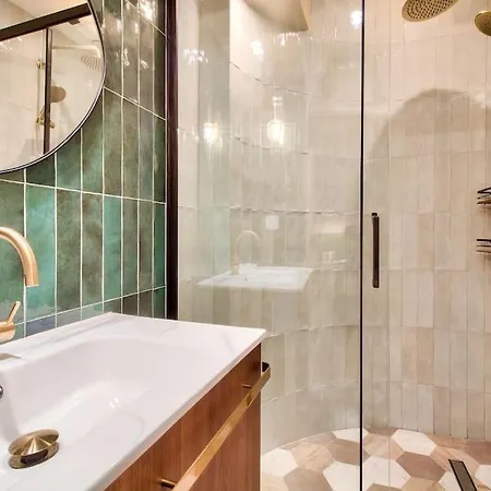 Apartment Cozy Heart Of Montmartre & Historic
