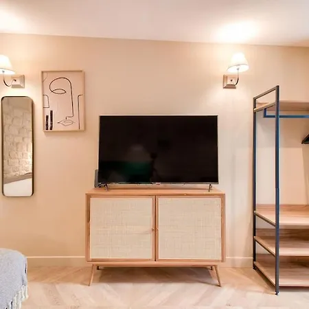 Apartment Cozy Heart Of Montmartre & Historic *