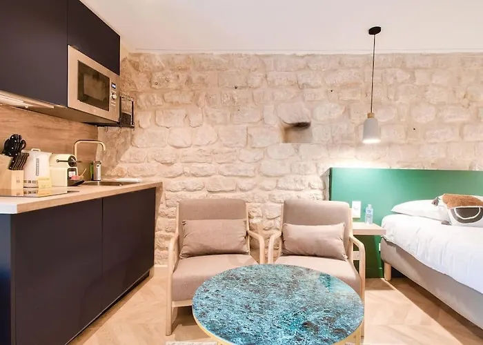 Cozy Heart Of Montmartre & Historic דירה