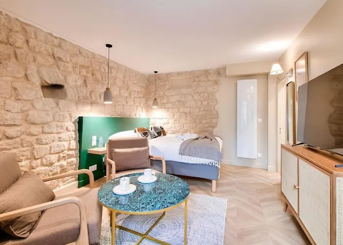 Cozy Heart Of Montmartre & Historic דירה *